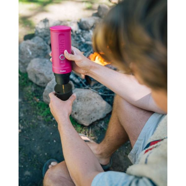 OutIn Nano Espressomaschine Pink